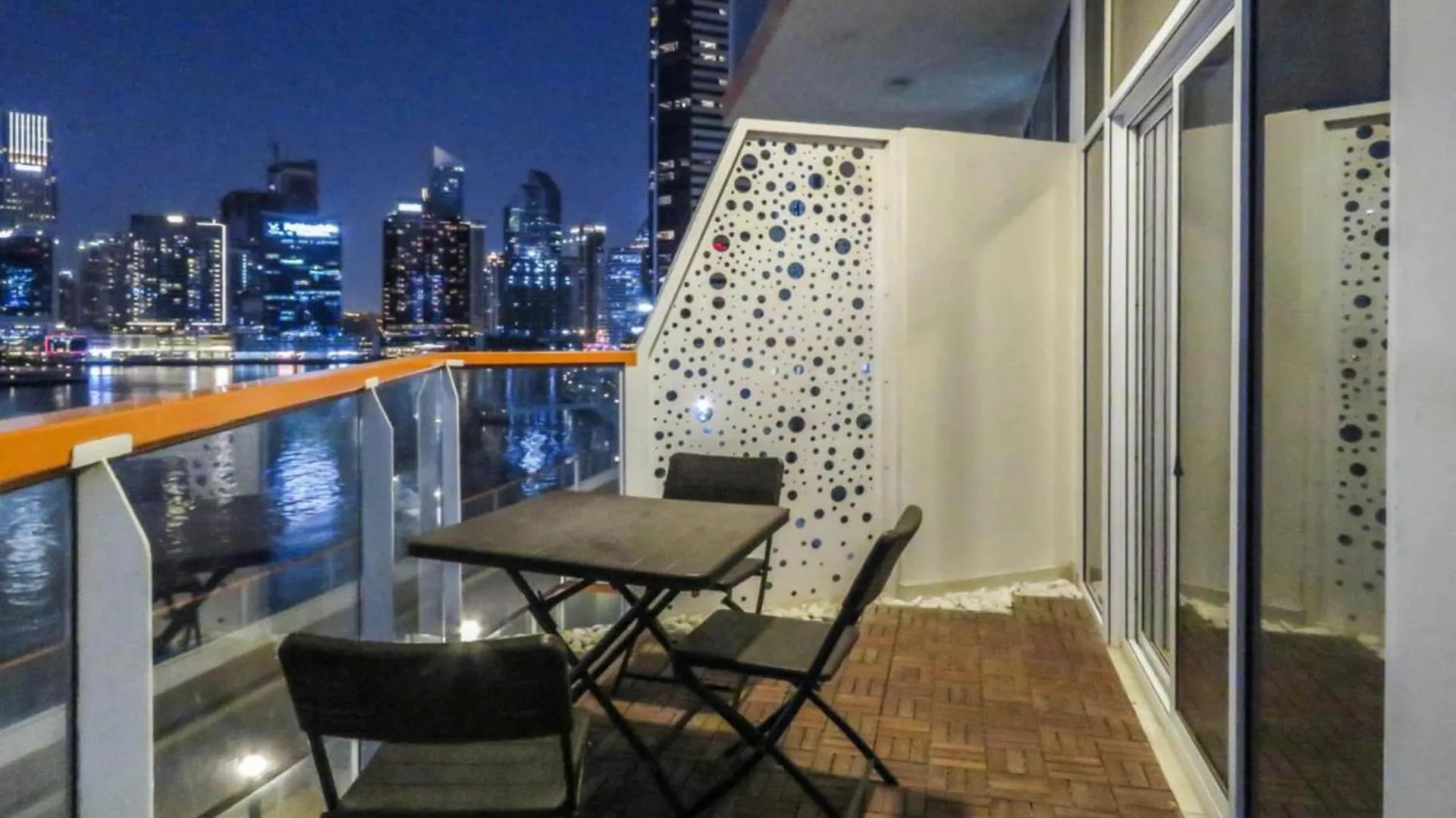 Apartment Oyo 1027 Home Binghatti Residence 2 Bhk Business Bay Dubai United Arab Emirates
